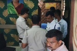 প্রাক্তন বিধায়কের ছেলের কার্যালয়ে উদ্ধার ৮০ রাউন্ড কার্তুজ, ইসিএলের নথি! সতর্ক করেছিলেন মমতাও