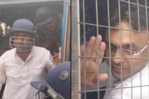 ডিম-হামলার ‘ভয়ে’ হেলমেট পরে আদালতে লাহেক আলি! বললেন, ‘প্রতিবাদের মুখ বন্ধ করা হচ্ছে’
