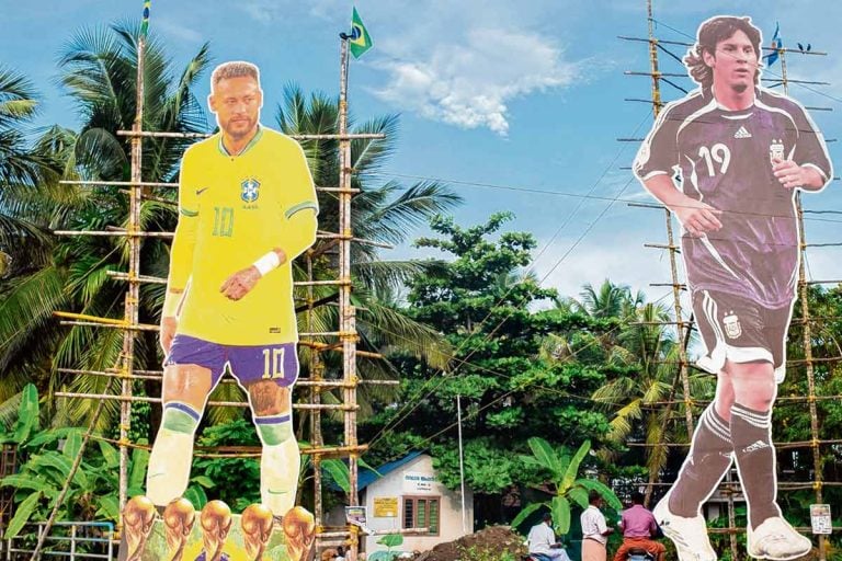 পেলের হাসি, মারাদোনার অশ্রু! বিশ্বকাপে বাঙালির ‘সাংস্কৃতিক উত্তরাধিকার’
