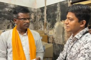 হাসপাতালের পরিত্যক্ত ভবনে ওষুধ-স্যালাইনের স্টোররুম! স্টোর কিপার-সহ ৫ জনকে শোকজ