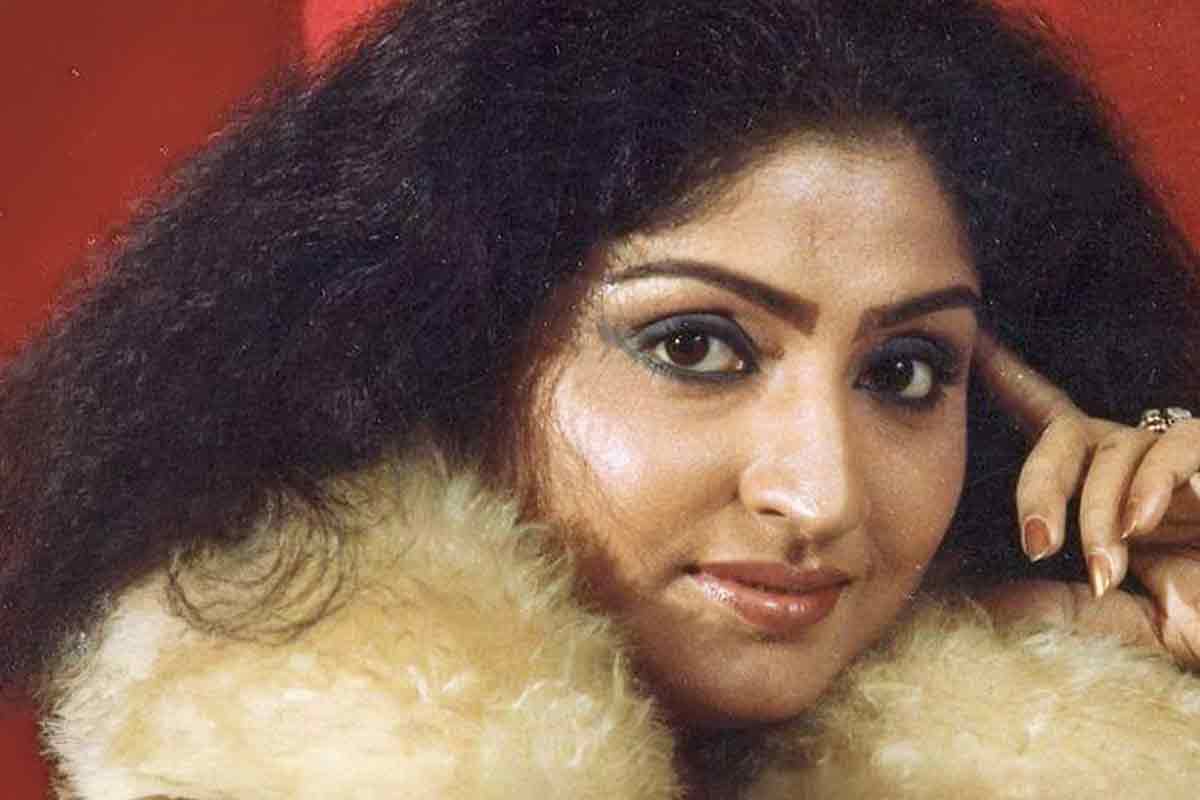মৃত্যুদিনেই ফিরলেন মহুয়া! প্রকাশ্যে বায়োপিকের পয়লা লুক, অভিনেত্রীর রহস্যমৃত্যুর হদিশ কি মিলবে?