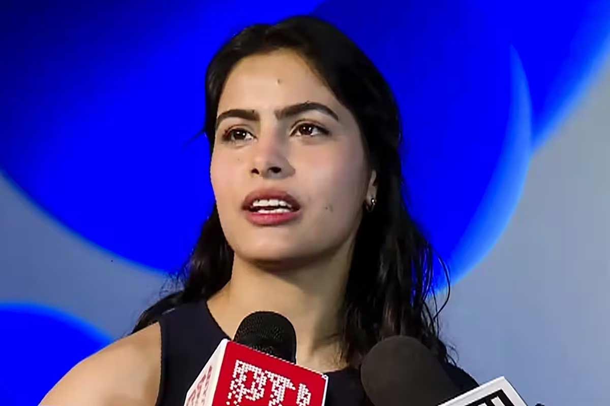 ‘যারা প্রাণ হারাল, তারাই ছিল দেশের ভবিষ্যৎ’, নিট প্রশ্নফাঁস আন্দোলন নিয়ে বিস্ফোরক মনু ভাকের