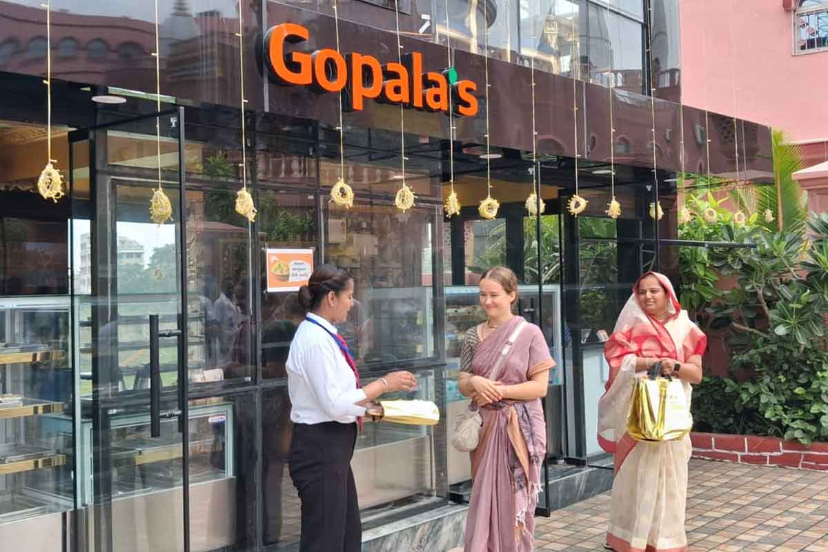 Modern guest house and Gopal's Prasadam Hall inaugurated in Mayapur 