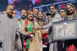 মরণোত্তর মোহনবাগান রত্নে ভূষিত অঞ্জন মিত্র, আনন্দাশ্রু স্ত্রী-মেয়ের, আবেগে ভাসল ভক্তরা