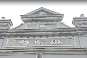 নদিয়া জেলাপরিষদে ‘মহাবিদ্রোহ’, অনাস্থা প্রস্তাব বিক্ষুব্ধ গোষ্ঠীর, পদচ্যুত সভাধিপতি