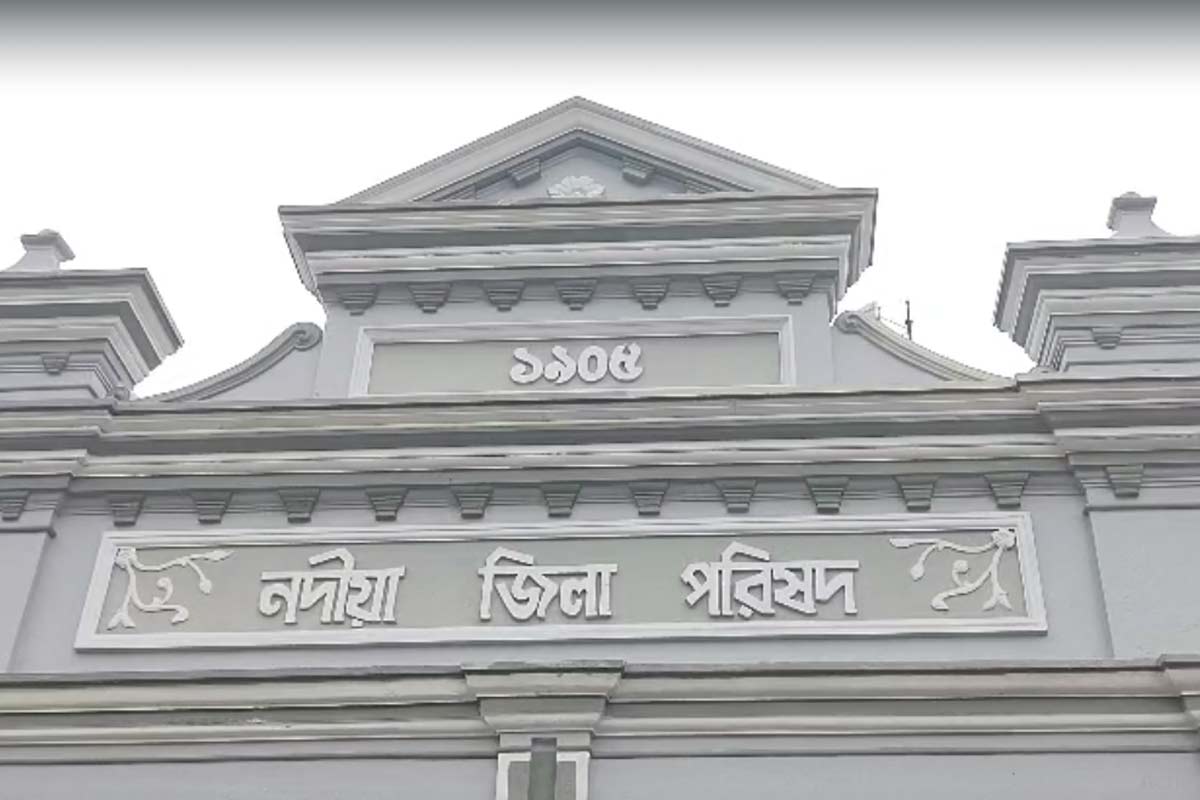 নদিয়া জেলাপরিষদে ‘মহাবিদ্রোহ’, অনাস্থা প্রস্তাব বিক্ষুব্ধ গোষ্ঠীর, পদচ্যুত সভাধিপতি