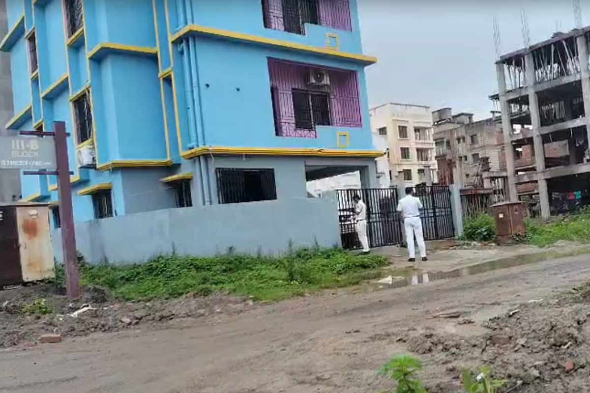 নিউটাউনে কুবেরের ধন! তিন ট্রলিভর্তি টাকা উদ্ধার, ১২ ঘণ্টা তল্লাশি শেষে মিলল আর কী?