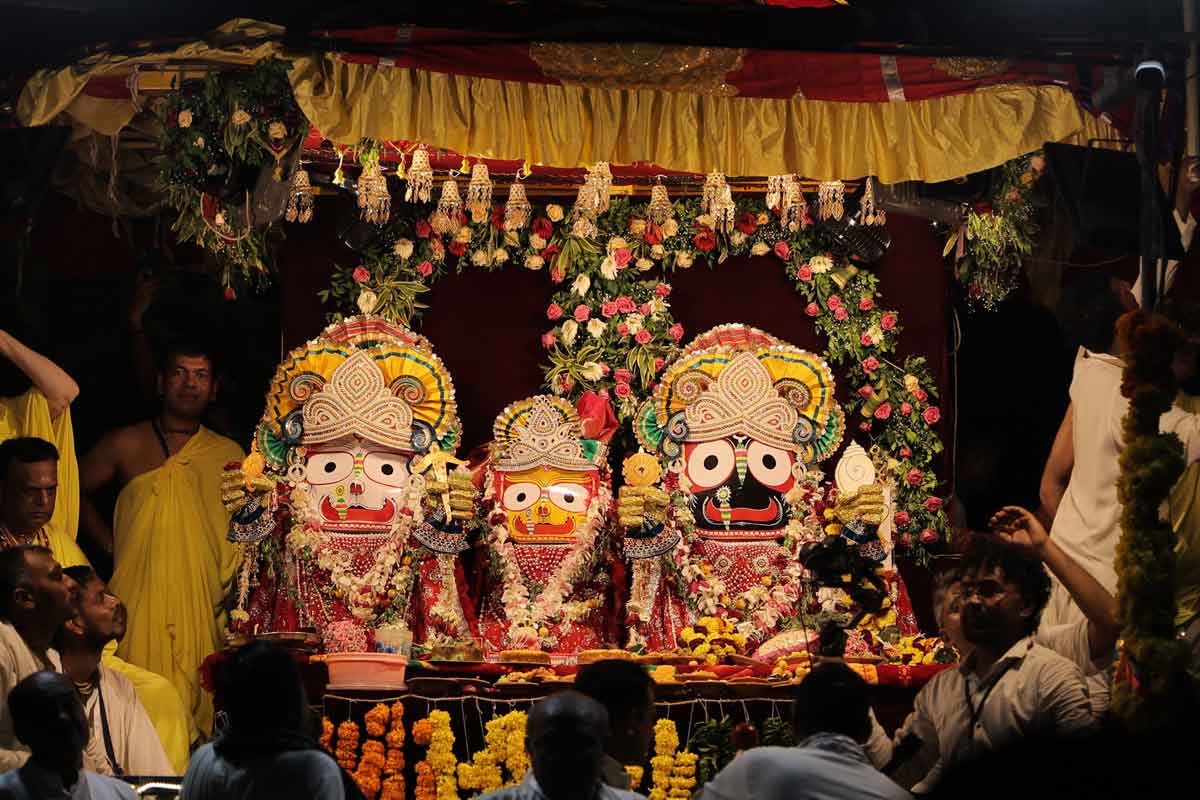 ভেদাভেদহীন মহামিলন, শ্রীমন্দির ছেড়ে কেন রাজপথে নামেন জগতের নাথ?