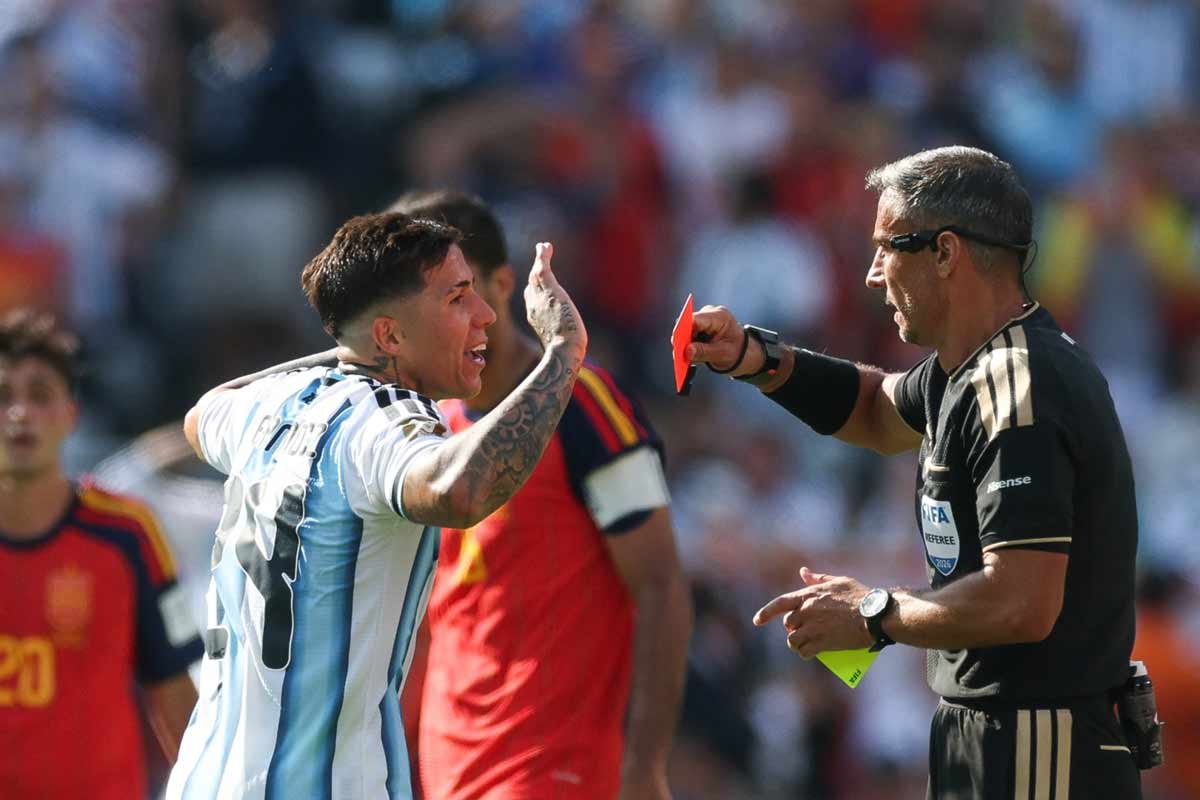 Red-Card