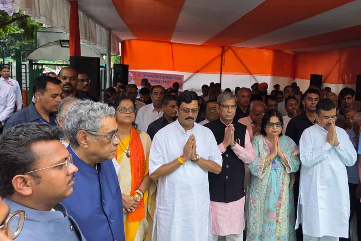 শ্যামাপ্রসাদের আত্মত্যাগ স্মরণ মোদি-শুভেন্দুর, ইকো পার্কে দিলীপ, মুরলীধর সেন লেনে শ্রদ্ধা শমীকের