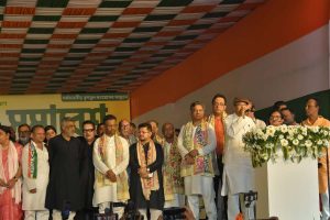২১শের কমিশনের রিপোর্ট চাপা হল কেন? শহিদ মঞ্চ থেকে মমতাকে তোপ ঋতব্রত ও কংগ্রেসের