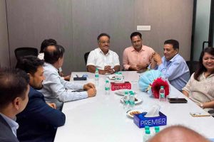 বঙ্গে বসতে শিল্প! মুম্বইয়ে শিল্পপতিদের সঙ্গে বৈঠকে পর বিপুল বিনিয়োগের ইঙ্গিত শমীকের