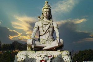 শ্রাবণ মাসের সোমবারে ভুলেও মুখে তুলবেন না এই খাবারগুলি, শিবের বারে কী কী খাবেন?