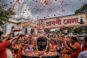 শ্রাবণী মেলায় শিবমন্দিরে পুষ্পবৃষ্টি, রথযাত্রায় আর্থিক সাহায্য, উৎসবে একগুচ্ছ পরিকল্পনা রাজ্যের