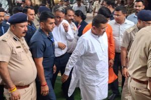 ফের বারুইপুরে মুখ্যমন্ত্রী, নির্যাতিতার পরিবারের সঙ্গে কথা শুভেন্দুর