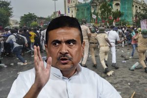 ‘কী করতে হয় জানি’, ‘ককরোচ’-হামলায় আক্রান্ত সাংবাদিকদের দেখতে হাসপাতালে মুখ্যমন্ত্রী