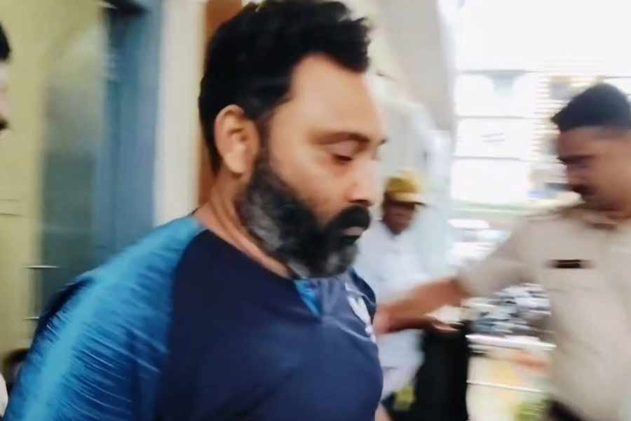 Purulia: Influencer Held for Alleged Provocative Posts Ahead of Bengal Polls