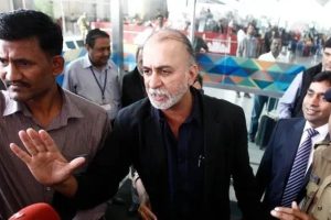 ‘কিছু না করলে ক্ষমা চাইলেন কেন?’ ধর্ষণ মামলায় আইনজীবীর সওয়ালে ‘বেকায়দায়’ তেহেলকা প্রতিষ্ঠাতা!