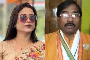 বিজেপি সাংসদের বাড়িতে নদিয়ার ‘সোনায় মোড়া’ টিনা! ‘ভালো তৃণমূল’ হওয়ার রাস্তা পরিষ্কার?