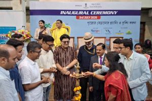 পুজোর আগে কলকাতায় শুরু ৩ দিনের পর্যটন মেলা, উপচে পড়া ভিড়