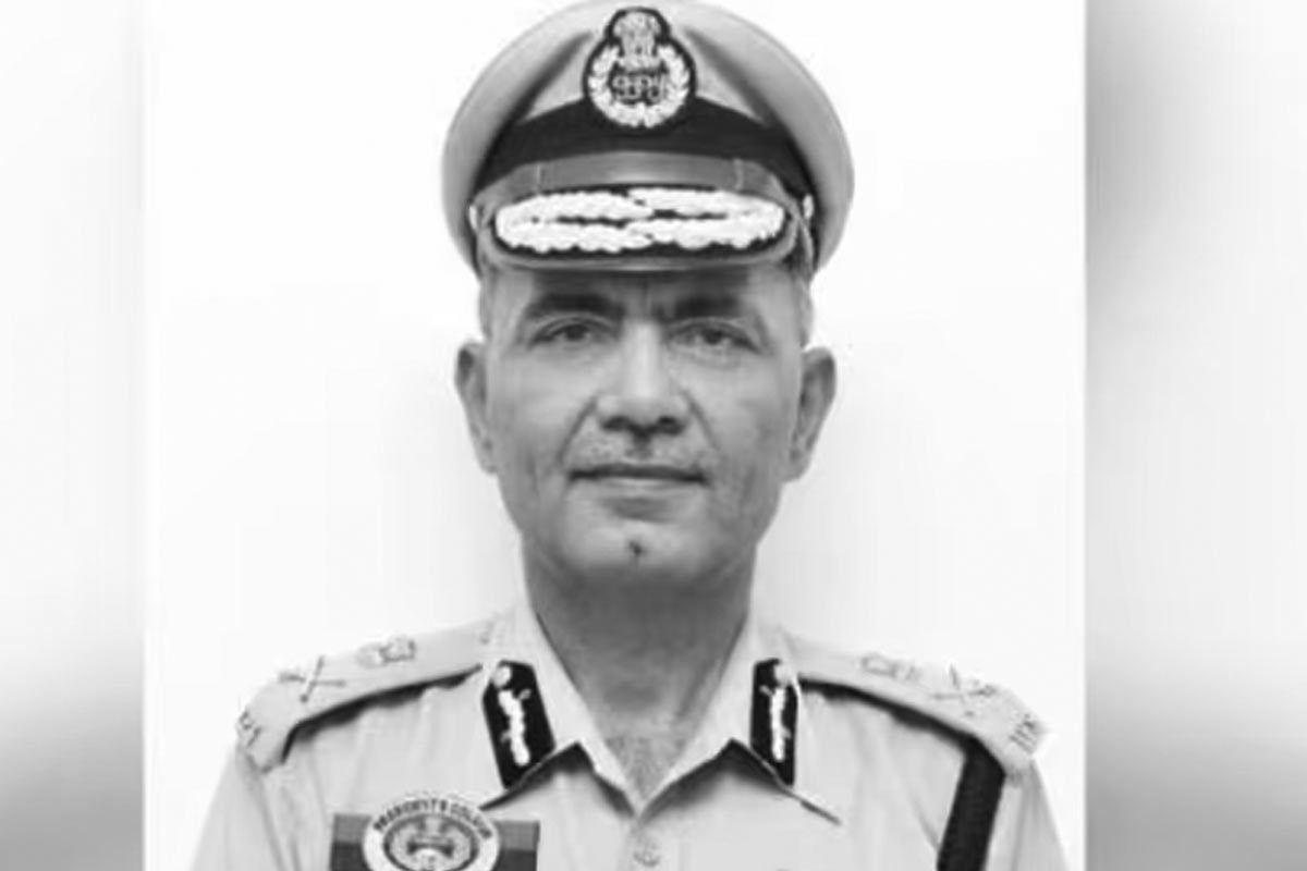 ত্রিপুরায় সদর দপ্তরেই নিথর উচ্চপদস্থ পুলিশকর্তা! মৃত্যু ঘিরে ঘনাচ্ছে রহস্য