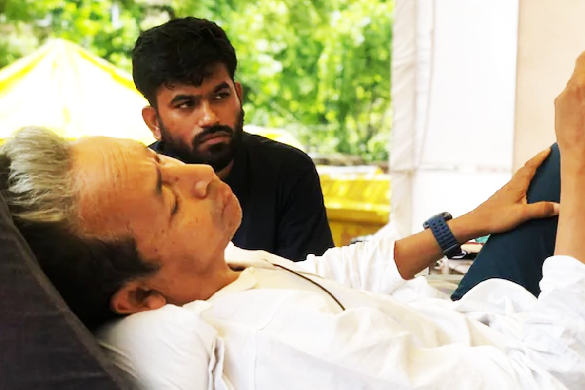 ‘ভালো নেই’, অনশন মঞ্চ থেকে বার্তা সোনমের, দেখা করবেন কেজরি, কী জানালেন ‘র‌্যাঞ্চো’র স্ত্রী?