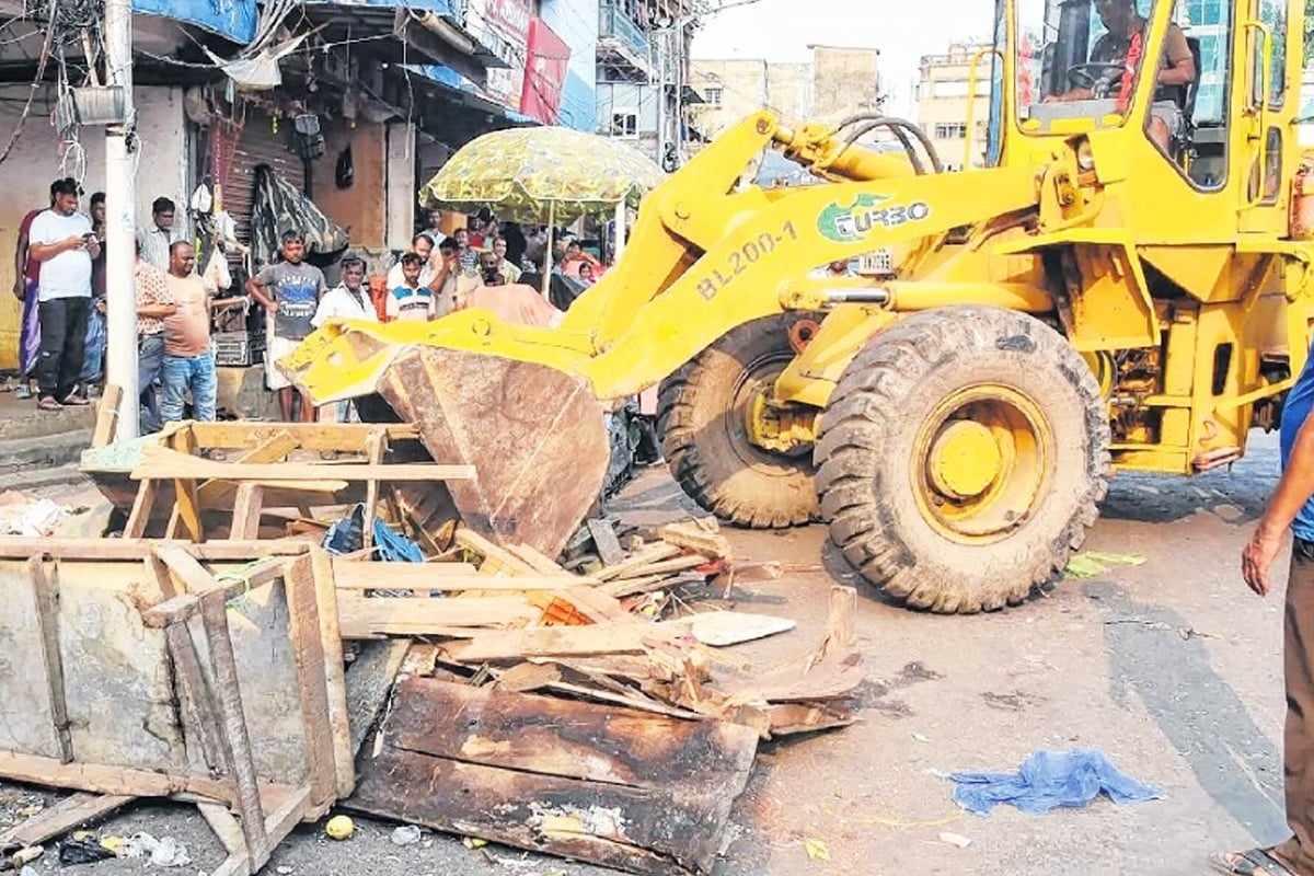 উচ্ছেদ অভিযান: আইন প্রয়োগ করলেই কি রাষ্ট্রের দায়িত্ব শেষ?