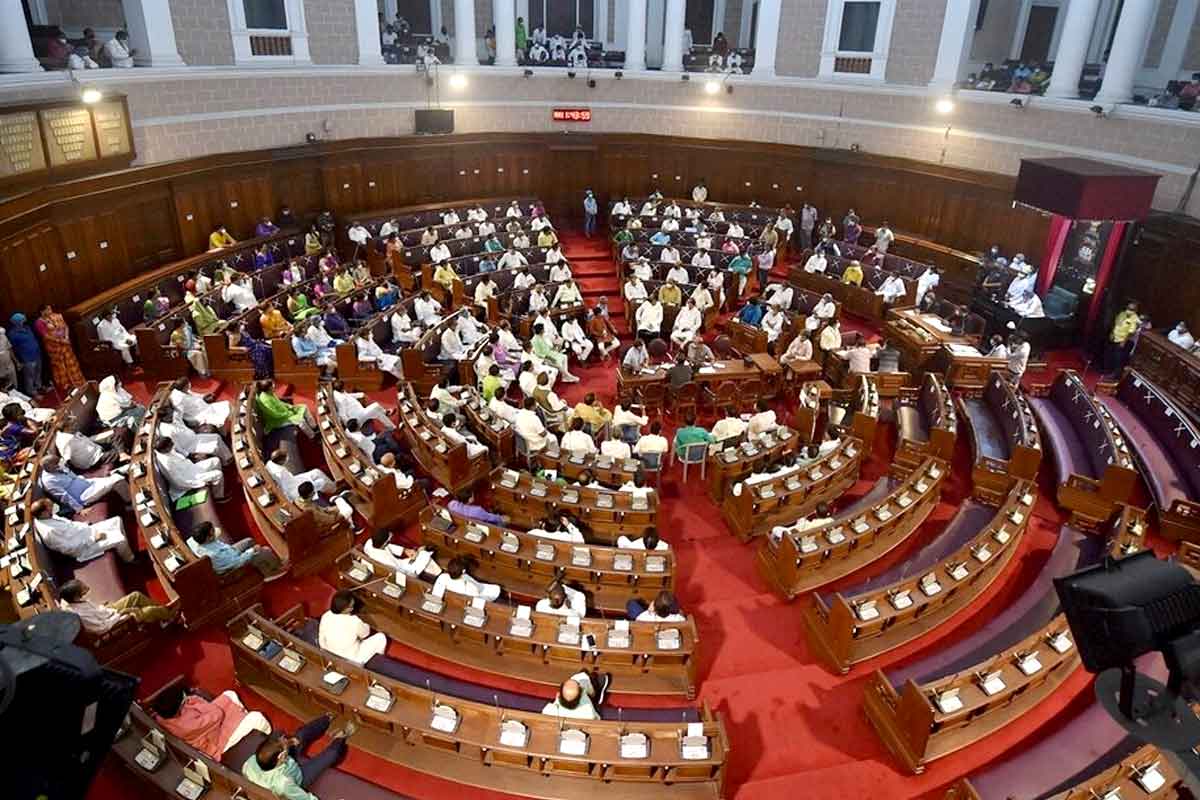 বিধানসভায় ডেপুটি স্পিকার নিয়োগের পথে শাসকদল, দৌড়ে এগিয়ে কে?