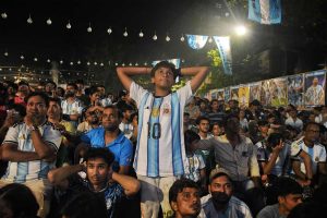 রাতজাগায় ইতি, বিশ্বকাপ শেষে উমার অপেক্ষায় বাঙালি