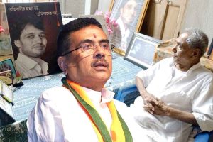 বরুণ বিশ্বাসের পরিবারের সঙ্গে সাক্ষাতের পরেই বড় পদক্ষেপ শুভেন্দুর, বিচারের আশায় সুটিয়া