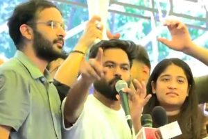 ‘এ তো সবে শুরু’, ধর্মেন্দ্রর ইস্তফার পরও ‘দীর্ঘ পথচলা’র বার্তা দীপকের, কী পরিকল্পনা ককরোচ পার্টির?