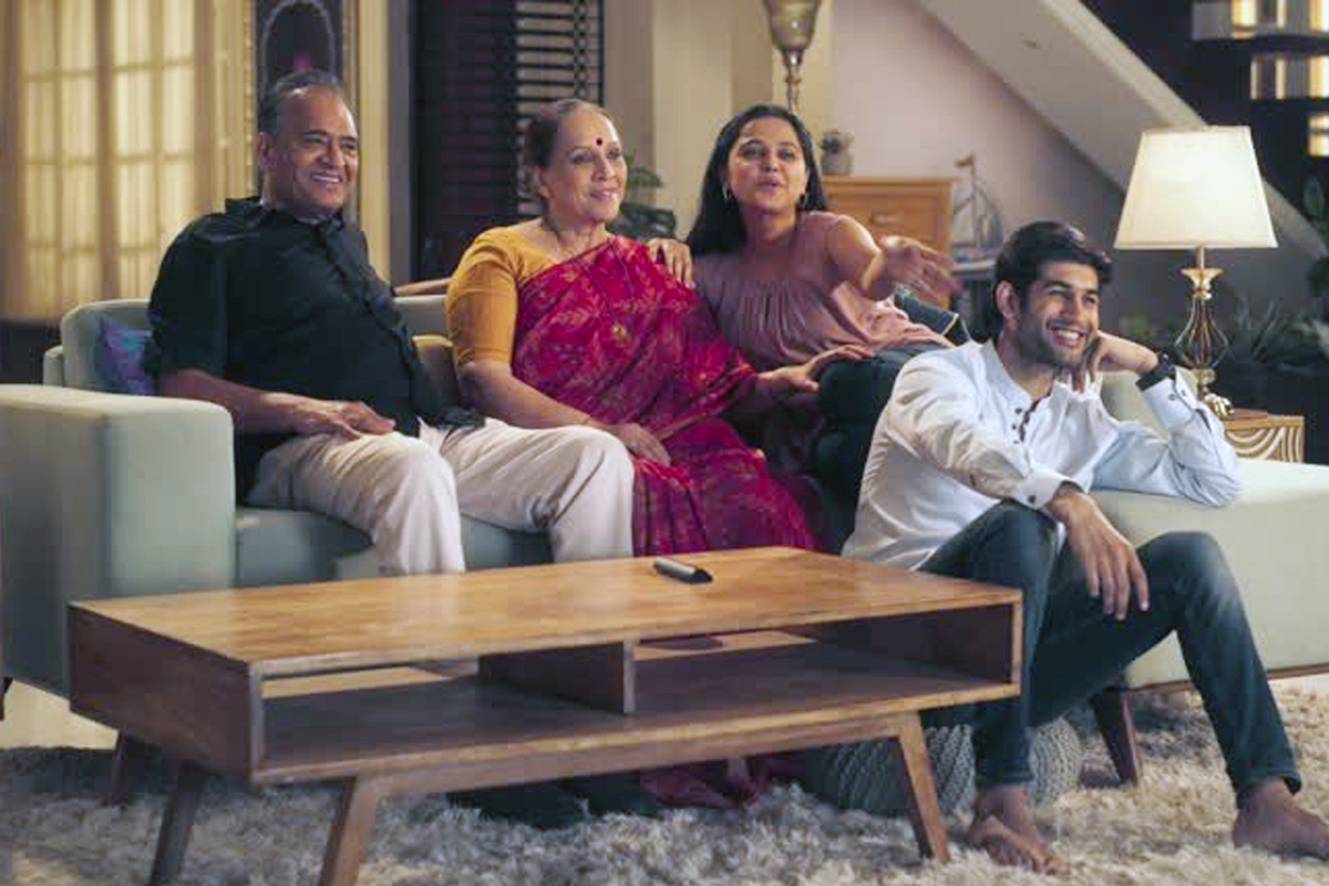 ভালো থাকতে চাইলে শুধু হাঁটাহাঁটি নয়, ঘুরে আসুন জাদুঘর, দেখুন সিনেমাও!