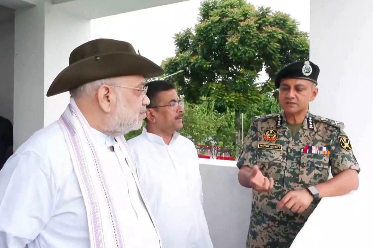 নজরে চিকেনস নেক, উত্তরকন্যায় হাইভোল্টেজ বৈঠক, সীমান্ত পরিদর্শন অমিত শাহের