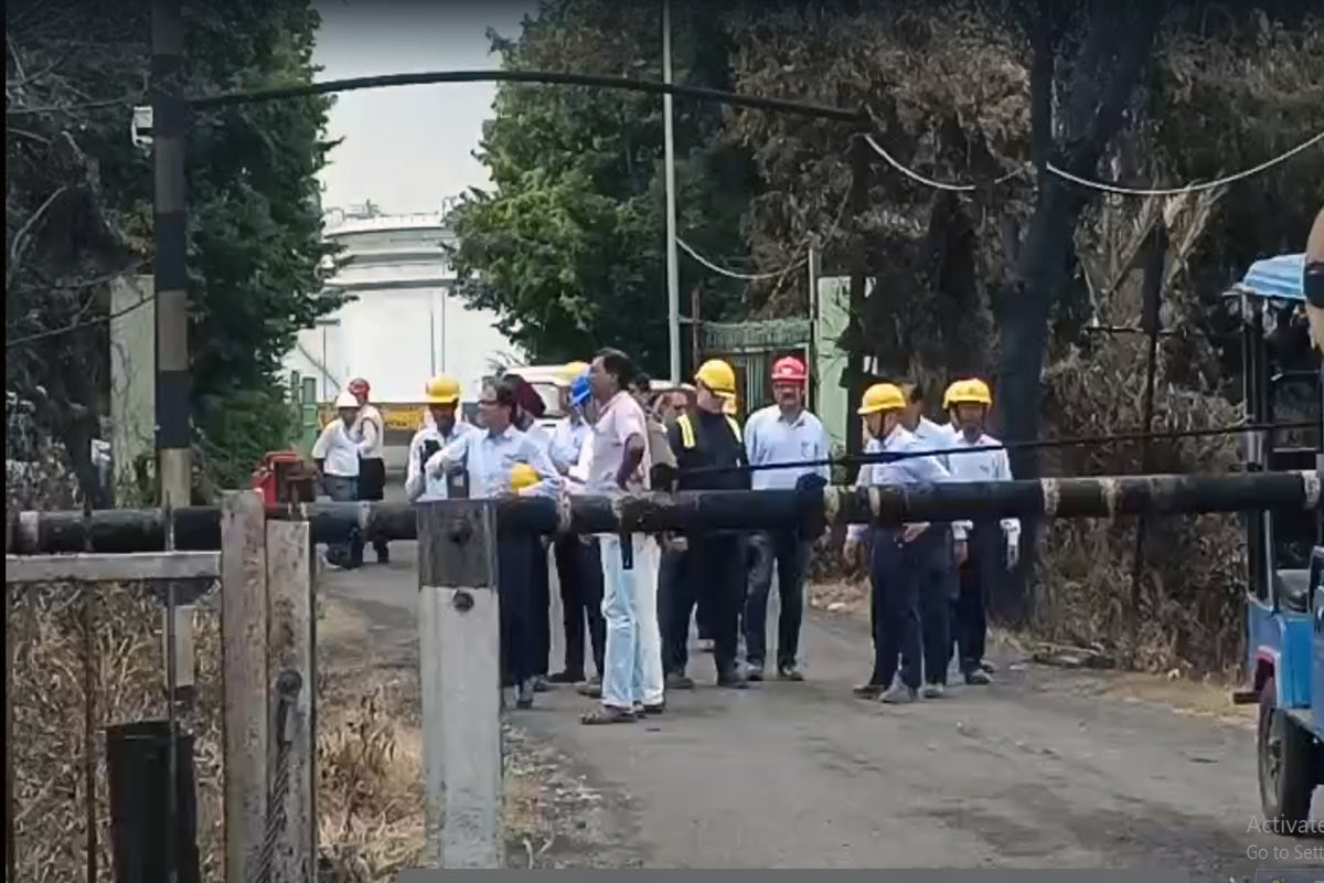 হলদিয়ায় তিনদিন পরেও কাটেনি আতঙ্ক, গ্যাস জ্বালতেই ভয় বাসিন্দাদের, তদন্তে কমিটি গড়ল প্রশাসন