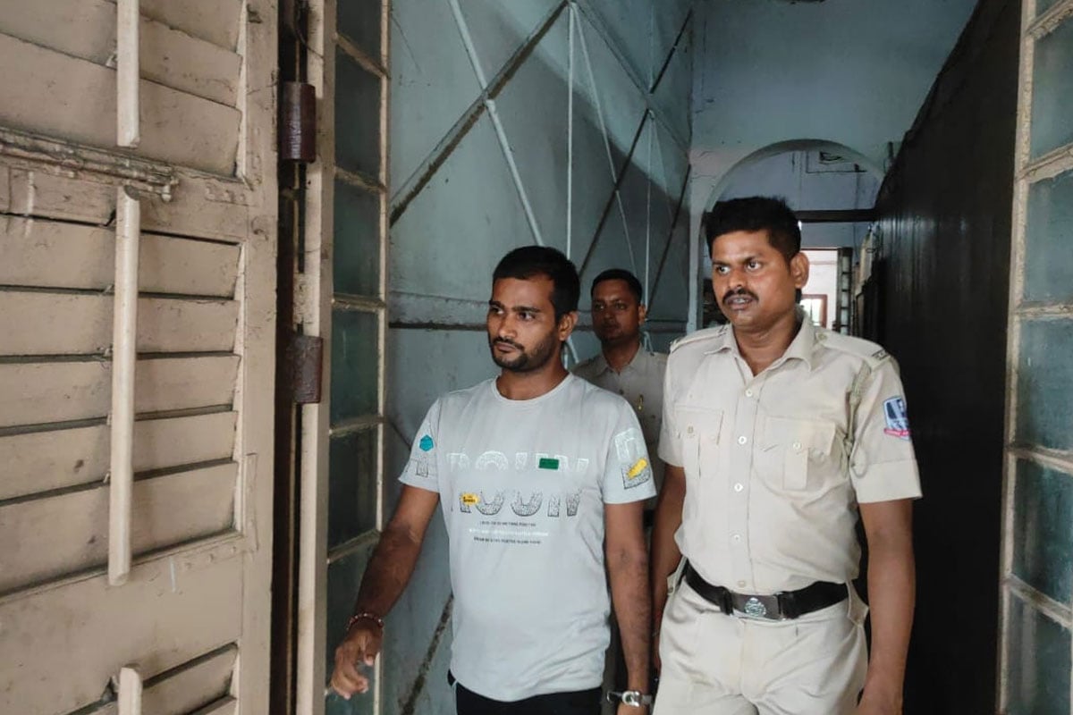 মহিলার পরকীয়ার কথা স্বামীকে জানিয়ে দেওয়ায় খুন! প্রেমিককে ফাঁসির সাজা চুঁচুড়া আদালতের