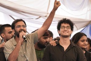 বিক্ষোভকারীদের মুক্তি নিয়ে সুপ্রিম কোর্টের নির্দেশে আপত্তি! ফের দেশজুড়ে আন্দোলনের হুঁশিয়ারি ‘ককরোচ’দের