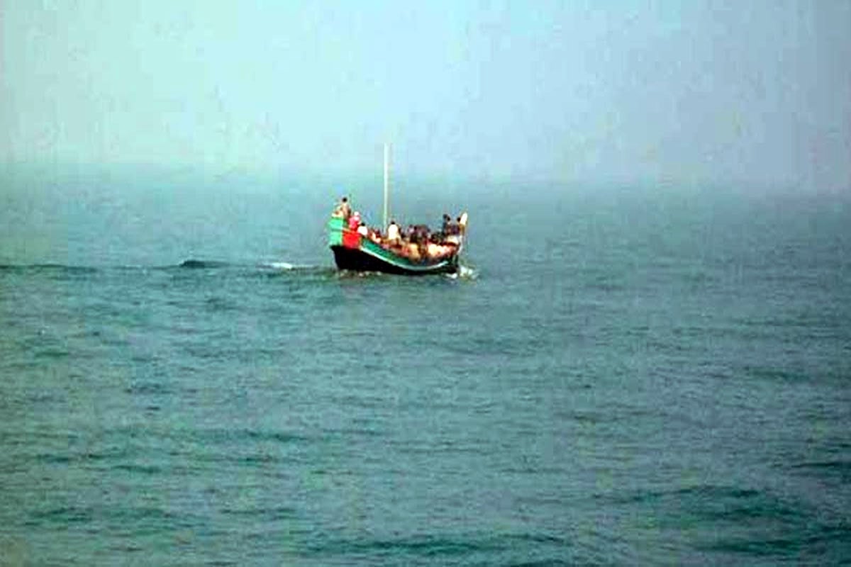 গভীর সমুদ্রে ইঞ্জিন বিকল! পাঁচদিন পর কাকদ্বীপে খোঁজ মিলল শংকরপুরের ১৫ মৎস্যজীবীর