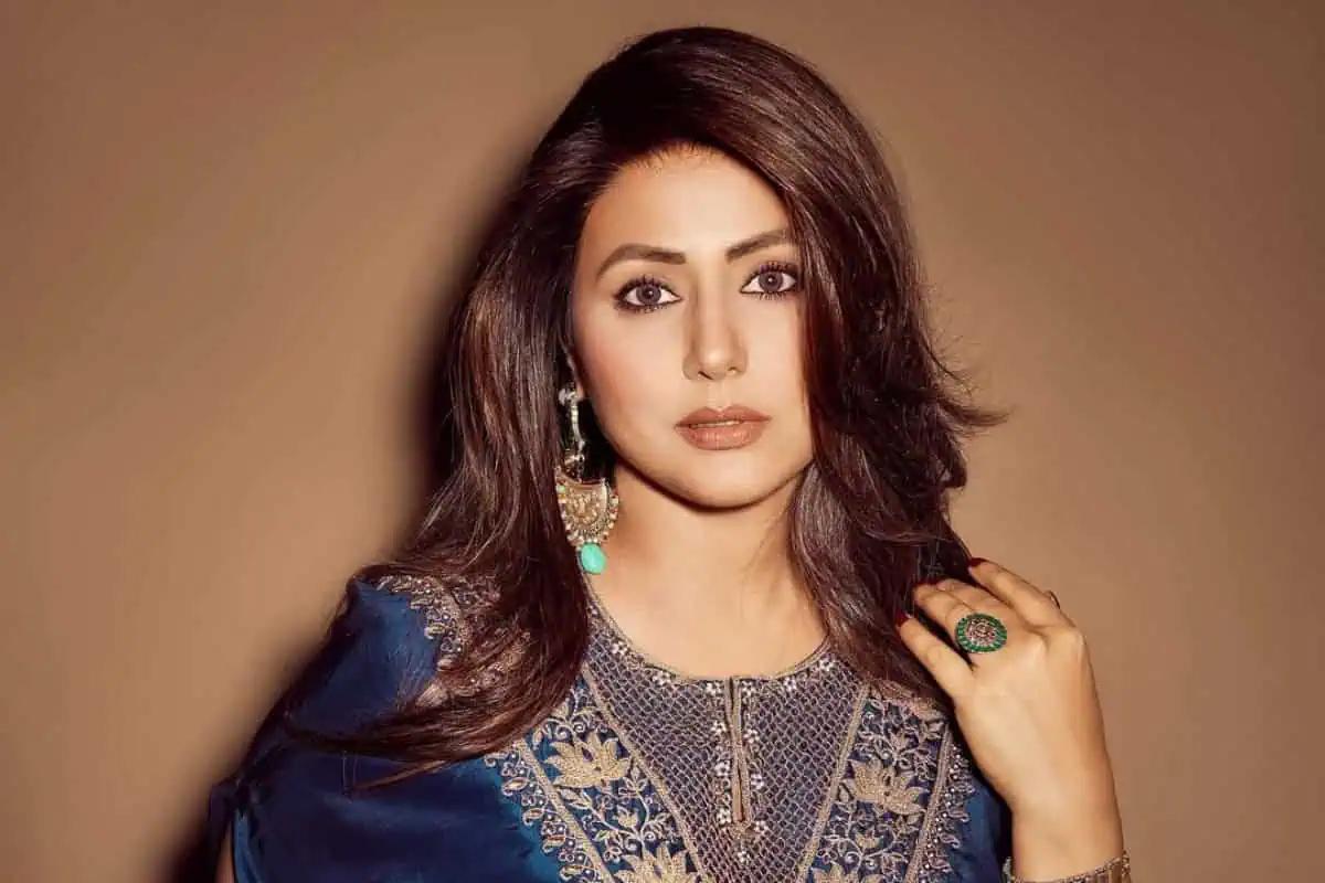 Hina Khan taking an ice bath during her cancer treatment