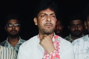 দলে লম্পট-রাজ! হুমায়ুনকে বিঁধে এবার পদ ছাড়লেন জেলা সভাপতি