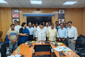 এবার খুলছে বালির মহাদেব জুট মিল, মন্ত্রীর সঙ্গে বৈঠকের পরই সিদ্ধান্ত