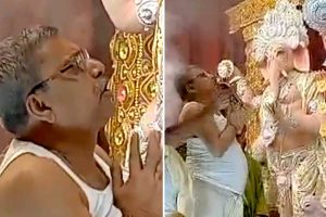 খুঁটিপুজো হয়নি রথের দিন, দুর্গাপুজো নিয়ে সংশয়! আরতিতে আর কি দেখা যাবে না কল্যাণের কান্না?