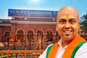 ইংরেজি বাদ! কার্গিল শহিদের নামে হোক বারাকপুরের জনপ্রিয় রাস্তা, আর্জি কৌস্তভের
