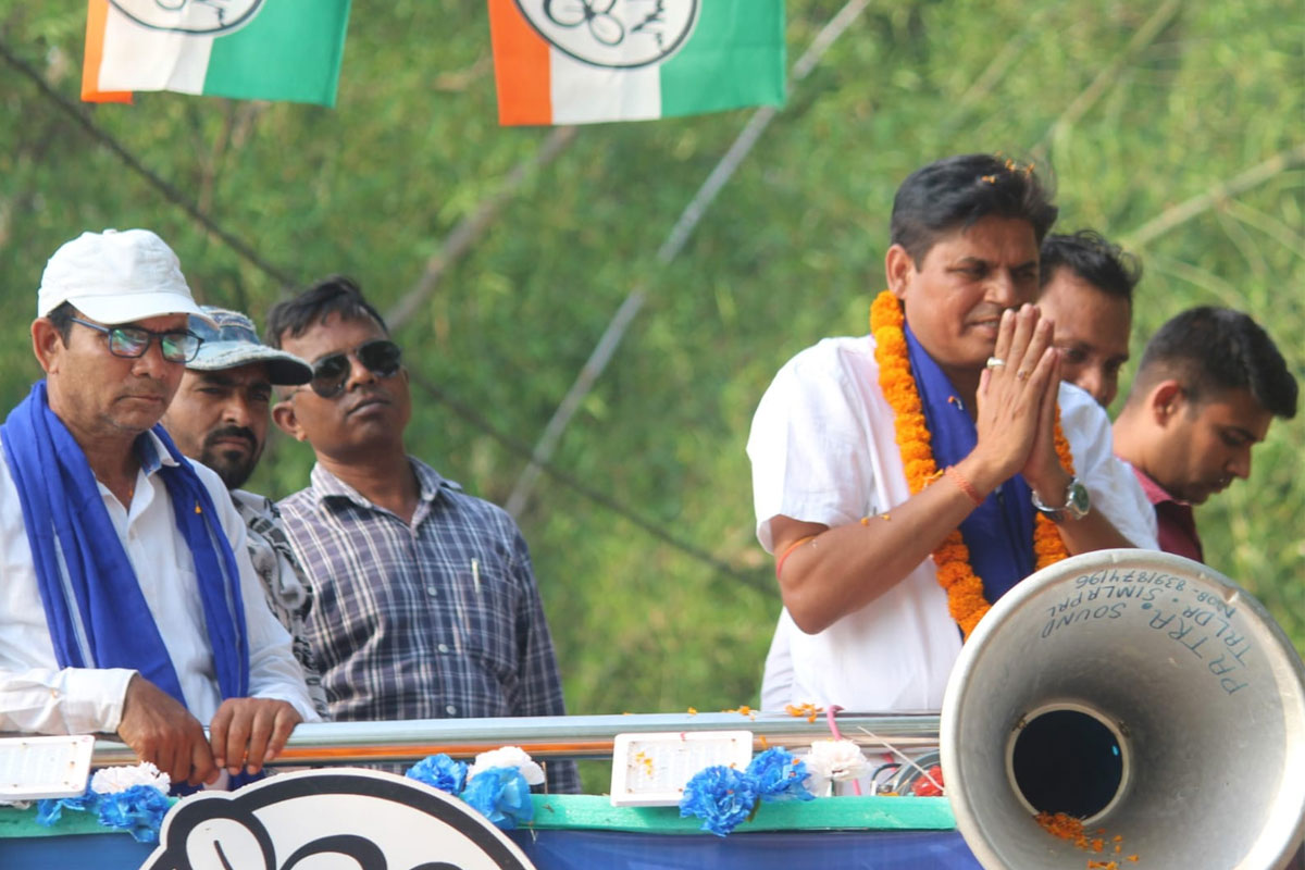 শ্লীলতাহানি থেকে মারধর! এলাকায় ‘ত্রাস’ তৈরি করে বাঁকুড়ায় গ্রেপ্তার ২ তৃণমূল নেতা