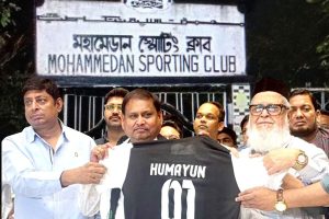 টানা তিনবার দেড় কোটির চেক বাউন্স! কথা রাখতে ব্যর্থ হুমায়ুন, নতুন সভাপতির খোঁজে মহামেডান?