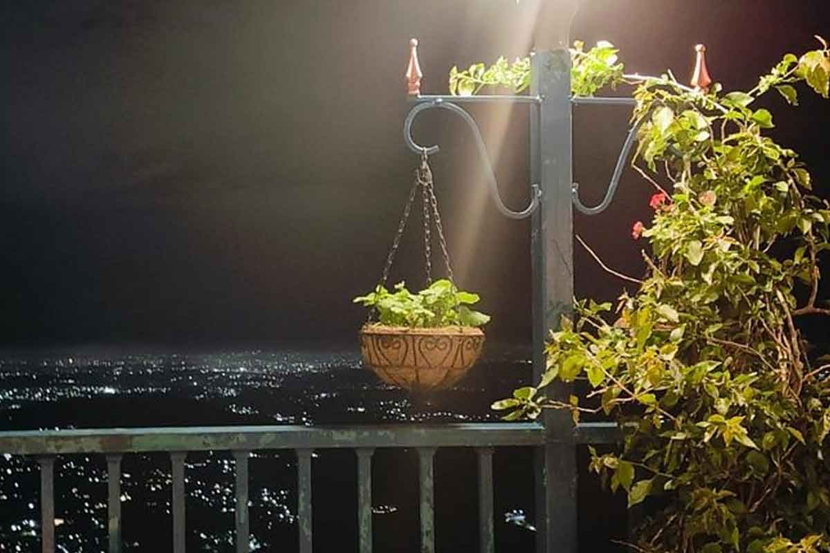 Jharipani Castle in Mussoorie, the real-life Musafir Cafe