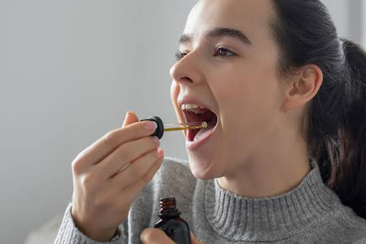 Oil Pulling: The Ancient Morning Ritual for Youthful Skin