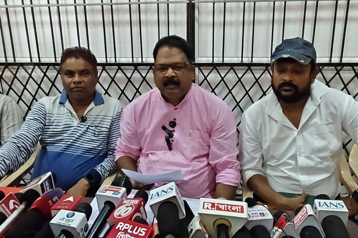 ভোট করিয়েছেন বিজেপির হয়েই! পুরপ্রধানের পদ ফিরে পেয়েই বিস্ফোরক তৃণমূল নেতা