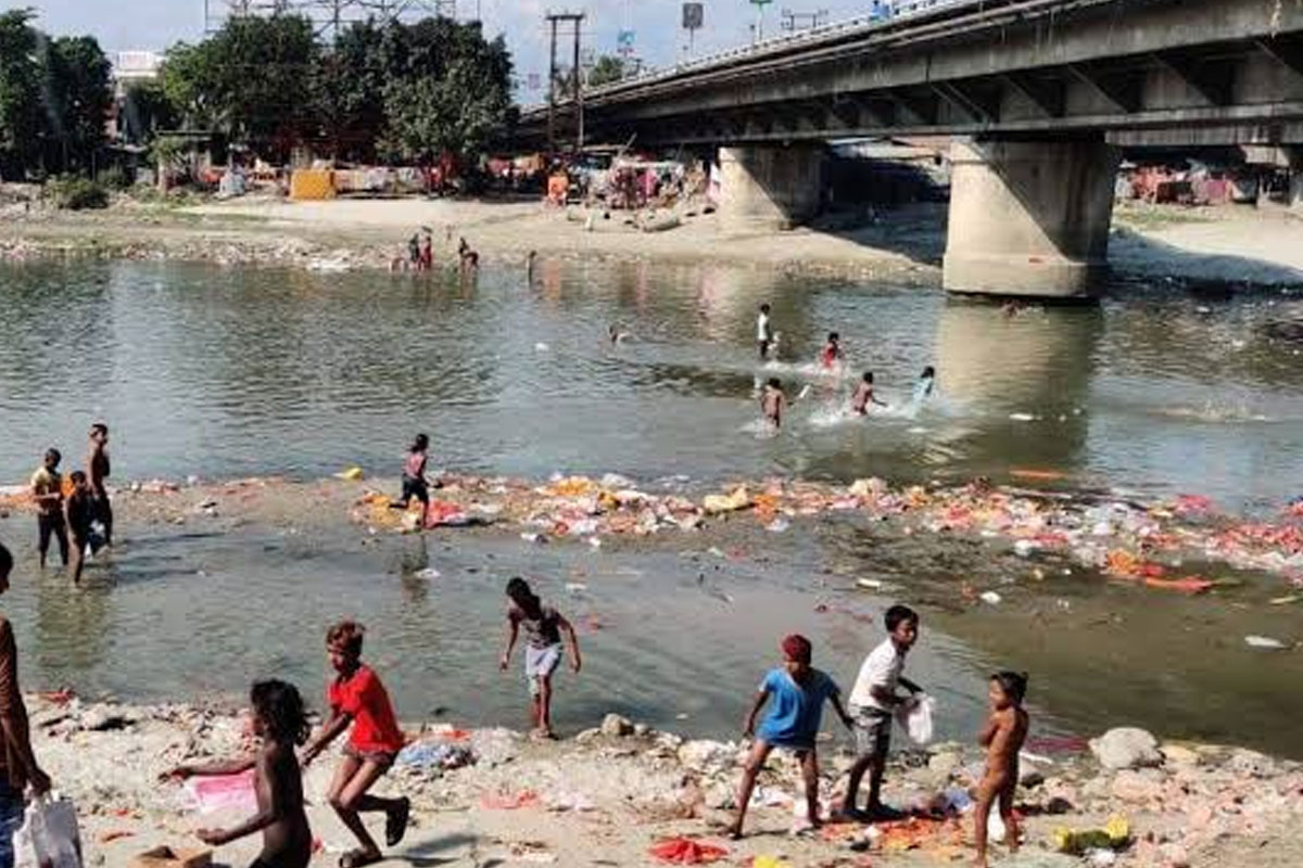 Illegal construction on river shoals in North Bengal