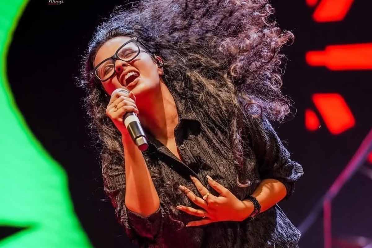 ‘মাঝরাতে বিছানাতে’ মানসী ম্যাজিক, আইটেম গানে কী প্রতিক্রিয়া ইন্ডিয়ান আইডল বিজয়ীর?