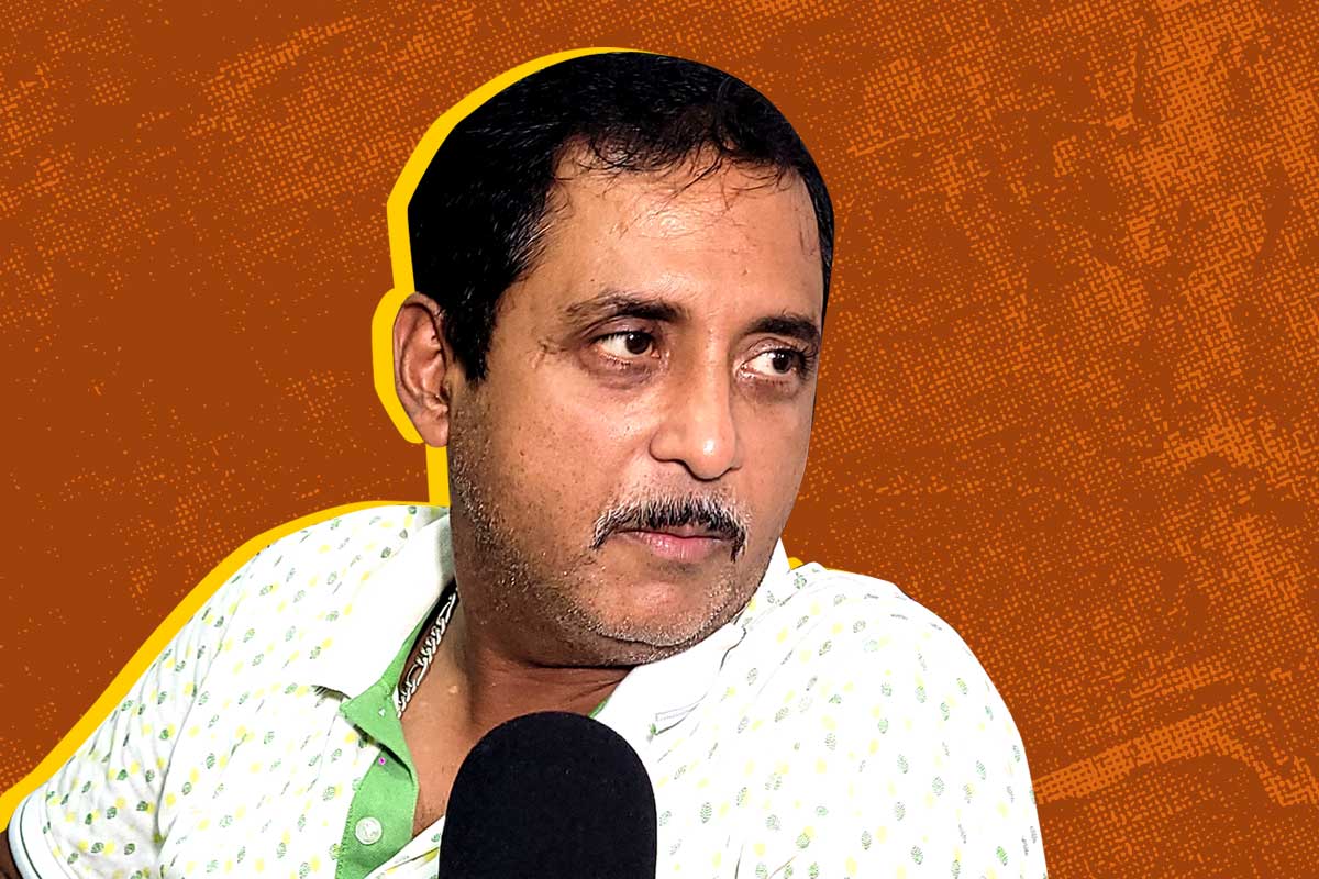 ‘খিচুড়ি খেতে খেতে তৃণমূলের ঝামেলা দেখছি, নারদ নারদ বলছি’